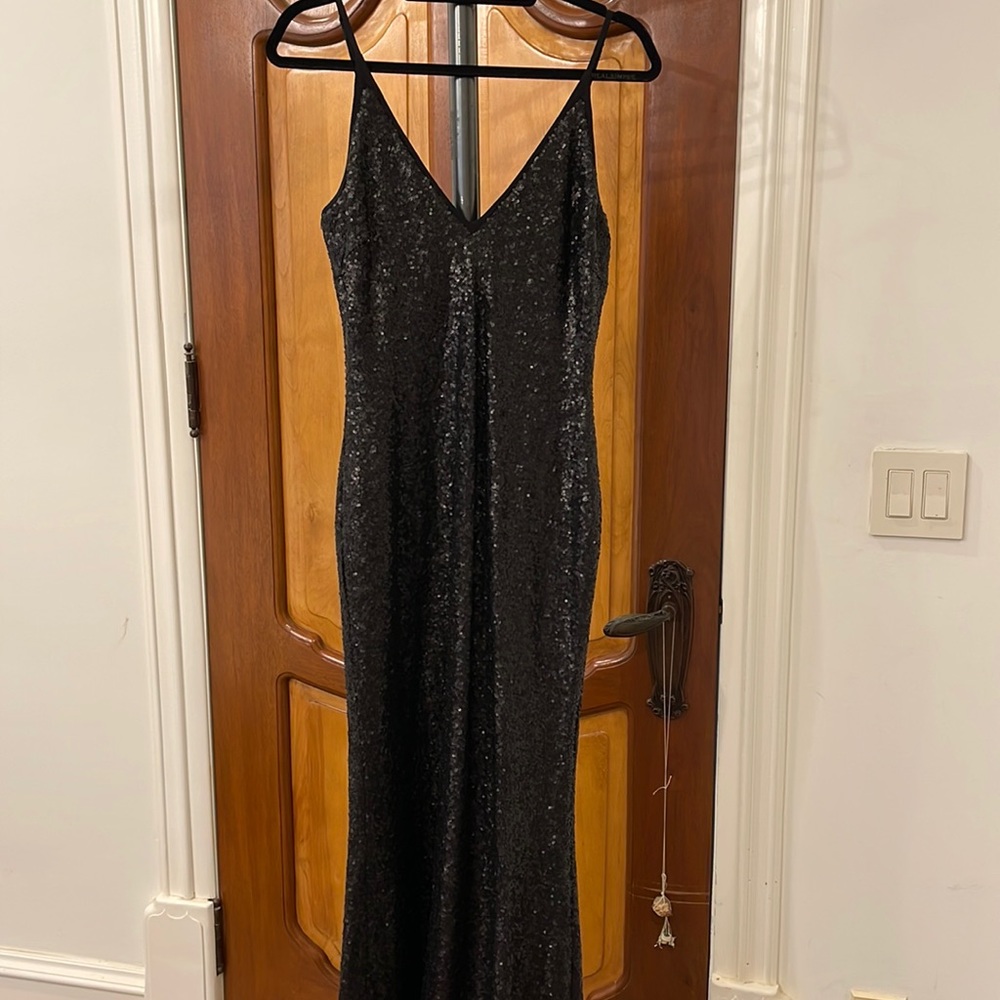 DRESS THE POPULATION BLACK SEQUIN BEADED GOWN